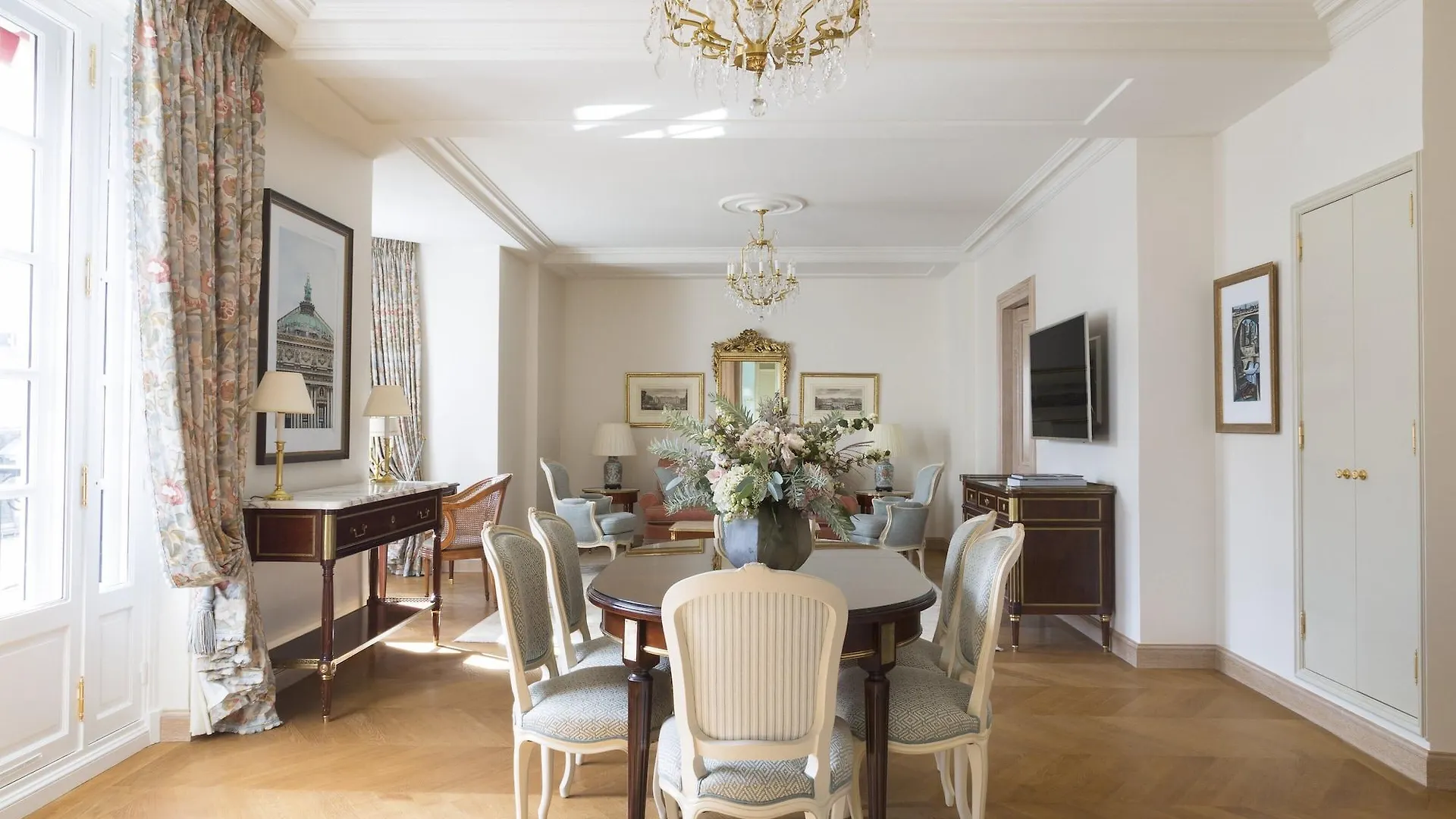 Hotell Le Bristol - An Oetker Collection Paris