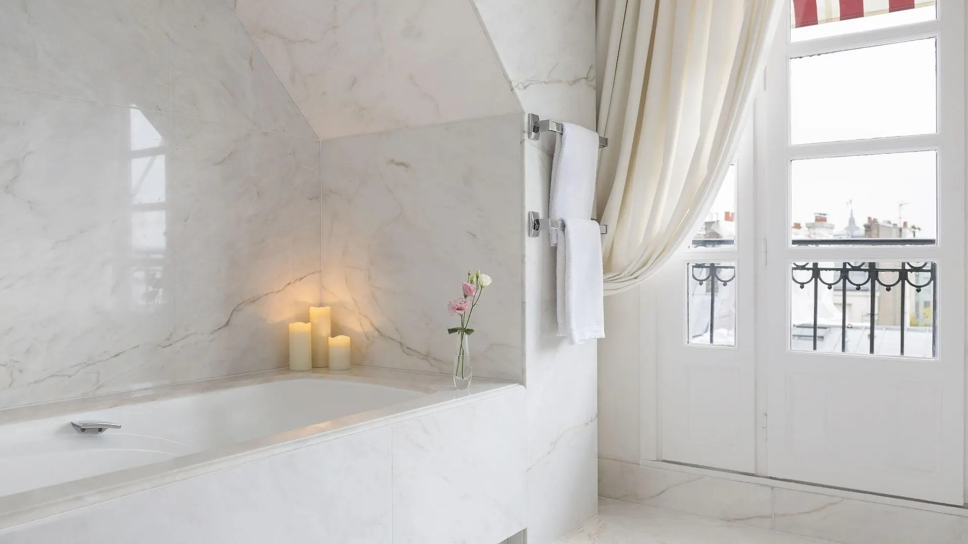 Le Bristol Paris, Oetker Otel Paris